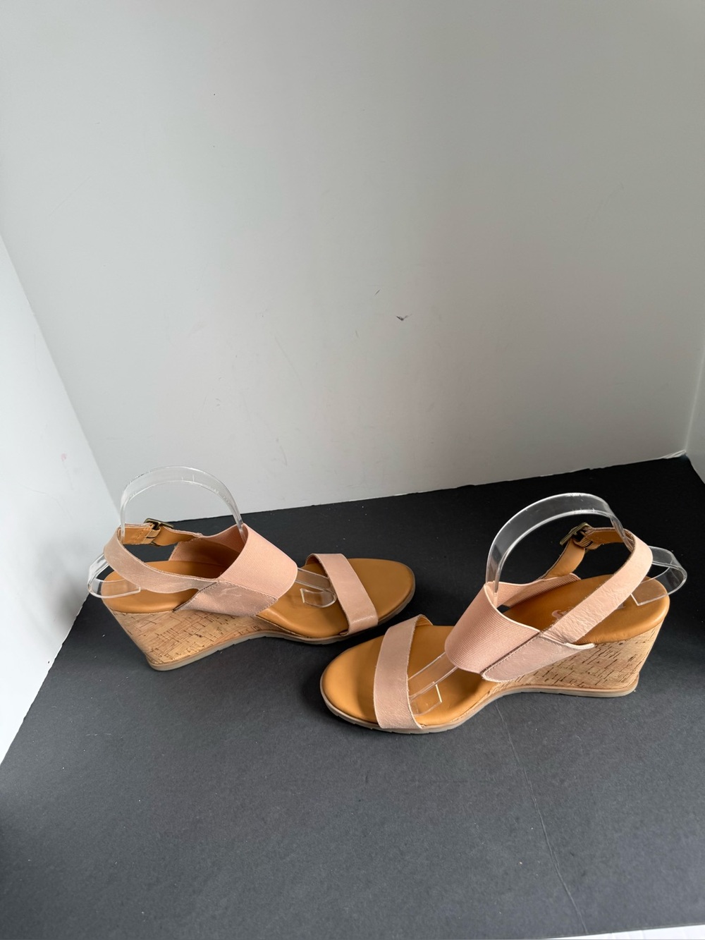 Korks Women’s Leather/Elastic Wedge Sandals. Size 10 - Picture 14 of 16